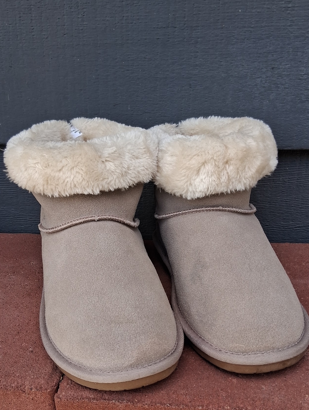 Women’s Minnetonka Shearling-Lined Short Booties - Taupe